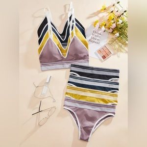 4 Sets Striped Bra & Panties